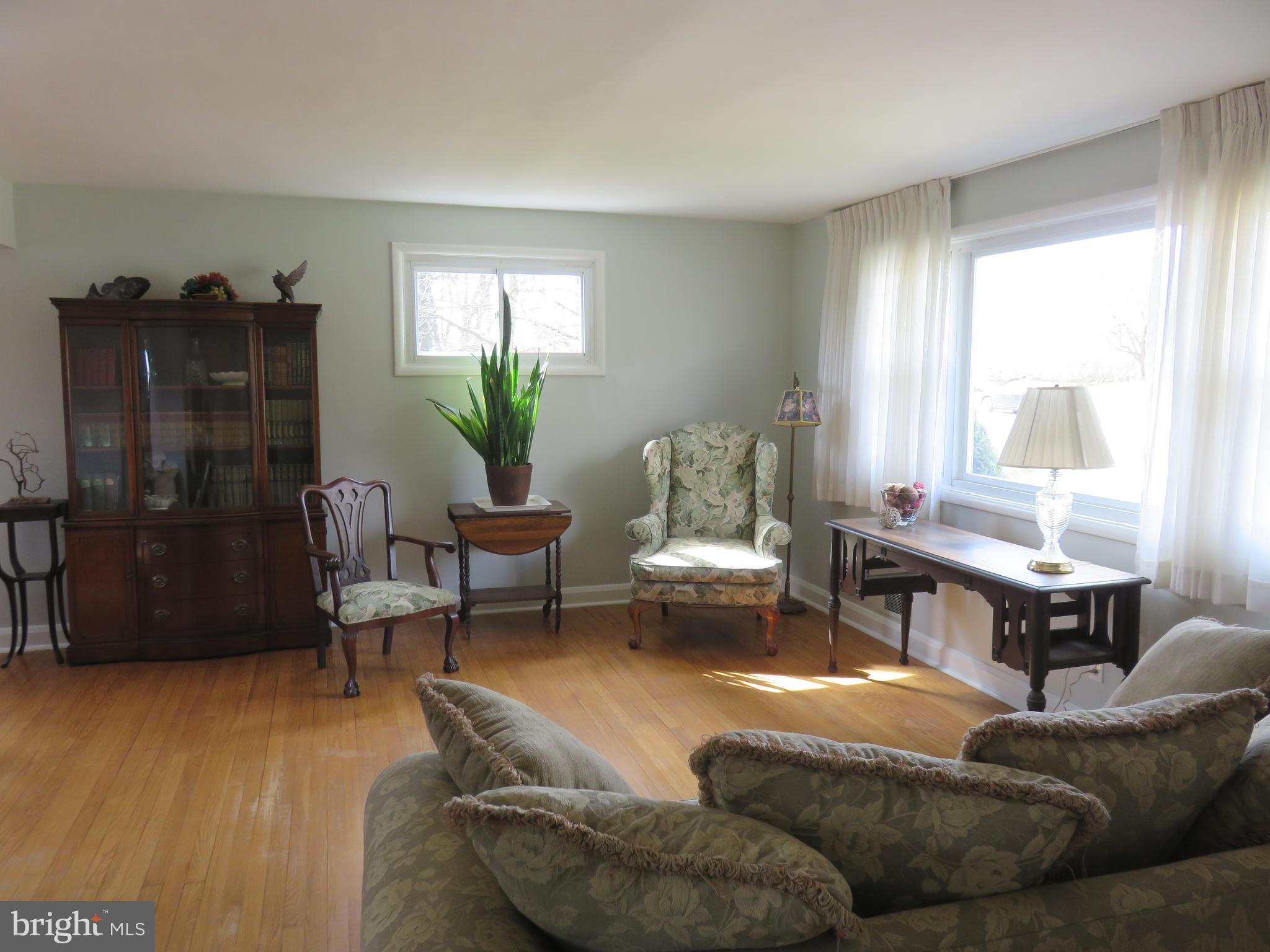 8219 Thornton Road Towson, MD 21204 - Photo 6 of 30 ;LIVING ROOM WITH PICTURE WINDOW