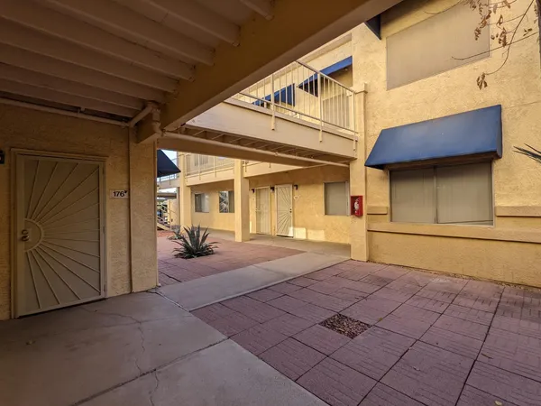 $1,198 | 12221 West Bell Road, Unit 175, Surprise, AZ 85378