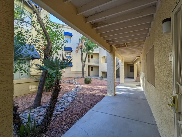 $1,198 | 12221 West Bell Road, Unit 175, Surprise, AZ 85378
