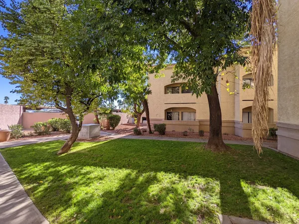 $1,198 | 12221 West Bell Road, Unit 175, Surprise, AZ 85378