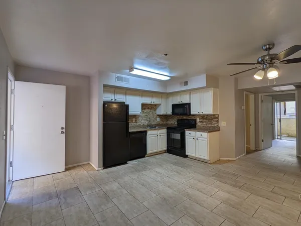 $1,198 | 12221 West Bell Road, Unit 175, Surprise, AZ 85378