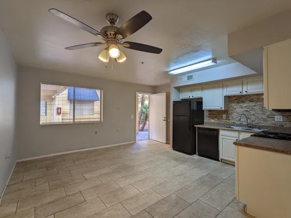 $1,198 | 12221 West Bell Road, Unit 175, Surprise, AZ 85378