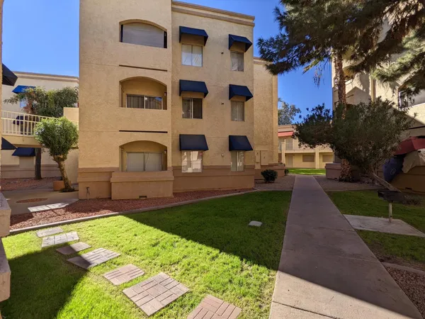 $1,198 | 12221 West Bell Road, Unit 175, Surprise, AZ 85378