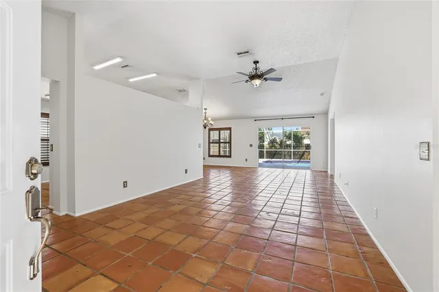 $2,800 | 4831 14th Avenue East, Bradenton, FL 34208