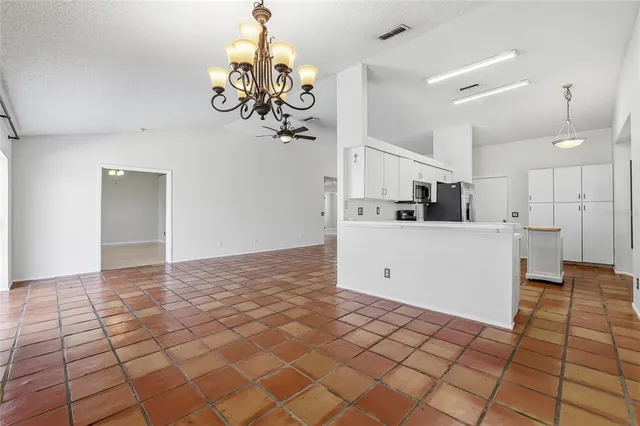 $2,800 | 4831 14th Avenue East, Bradenton, FL 34208