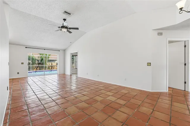 $2,800 | 4831 14th Avenue East, Bradenton, FL 34208