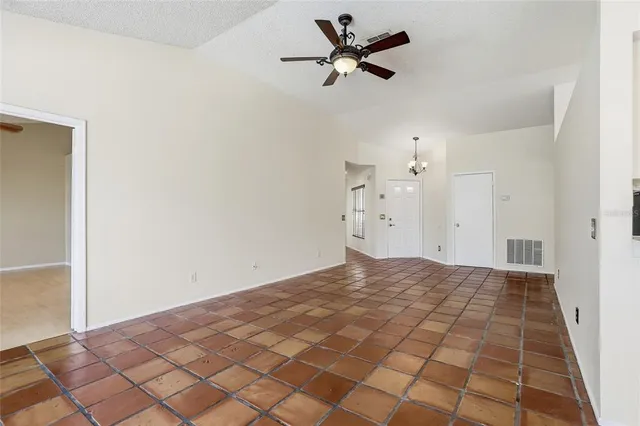 $2,800 | 4831 14th Avenue East, Bradenton, FL 34208