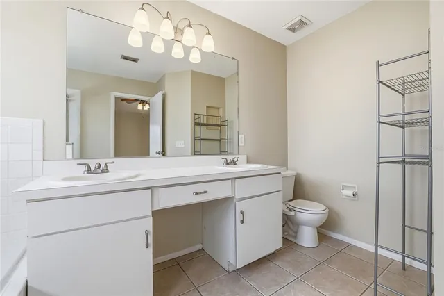 $2,800 | 4831 14th Avenue East, Bradenton, FL 34208