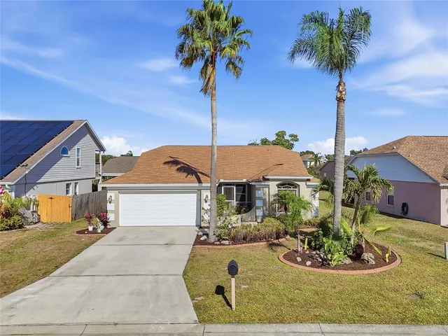 $2,800 | 4831 14th Avenue East, Bradenton, FL 34208