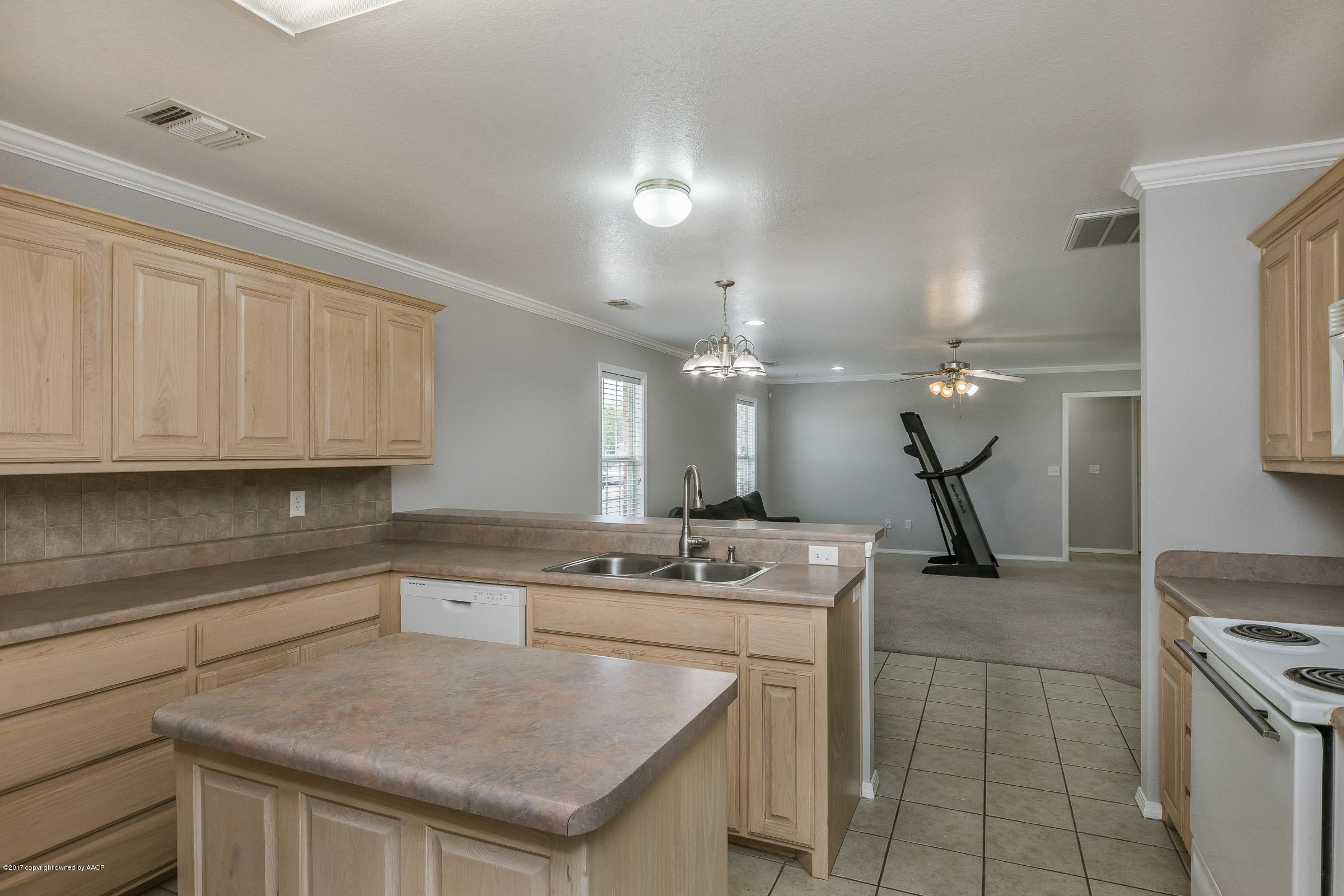 4500 Steffi Court Amarillo, TX 79110 - Photo 7 of 16 Kitchen_-3