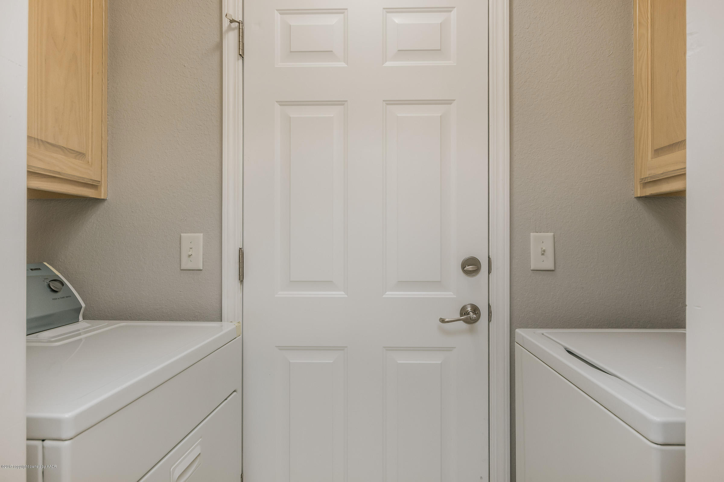 4500 Steffi Court Amarillo, TX 79110 - Photo 8 of 16 Laundry_