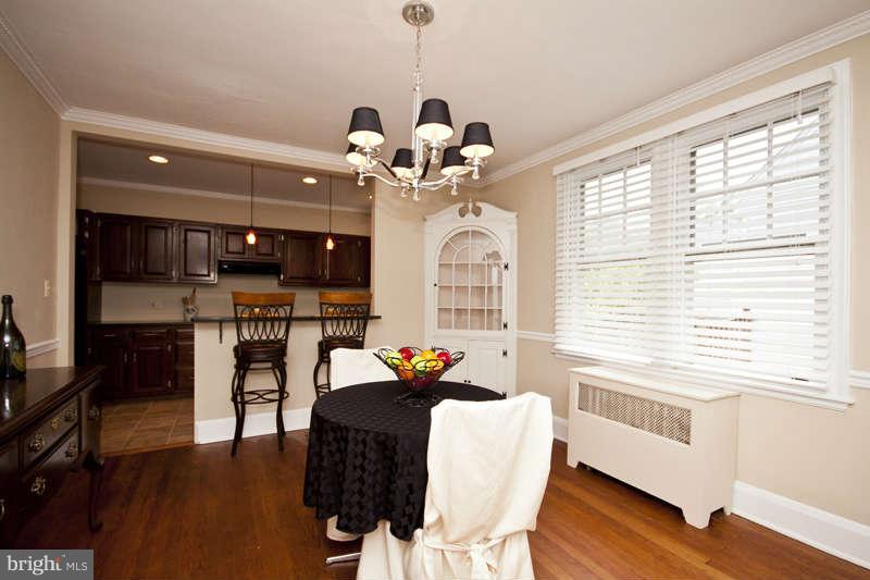 705 Dunkirk Road Baltimore, MD 21212 - Photo 3 of 24 Dining Room with Corner Cabinet