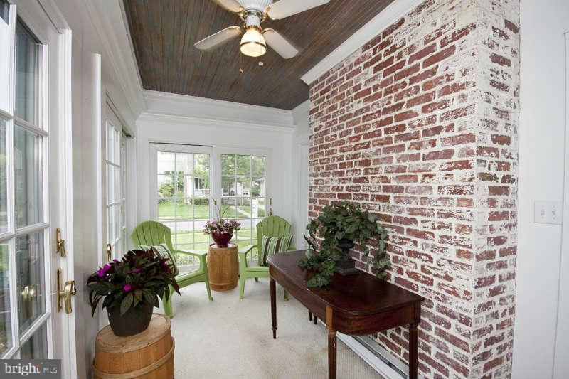 705 Dunkirk Road Baltimore, MD 21212 - Photo 4 of 24 Heated & Cooled Sunroom