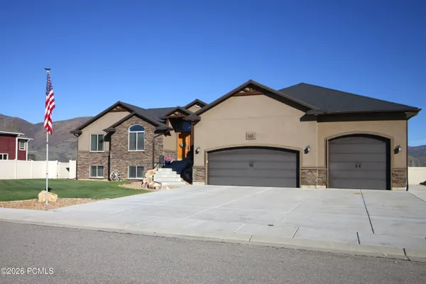$900,000 | 115 East 750 North, Henefer, UT 84033