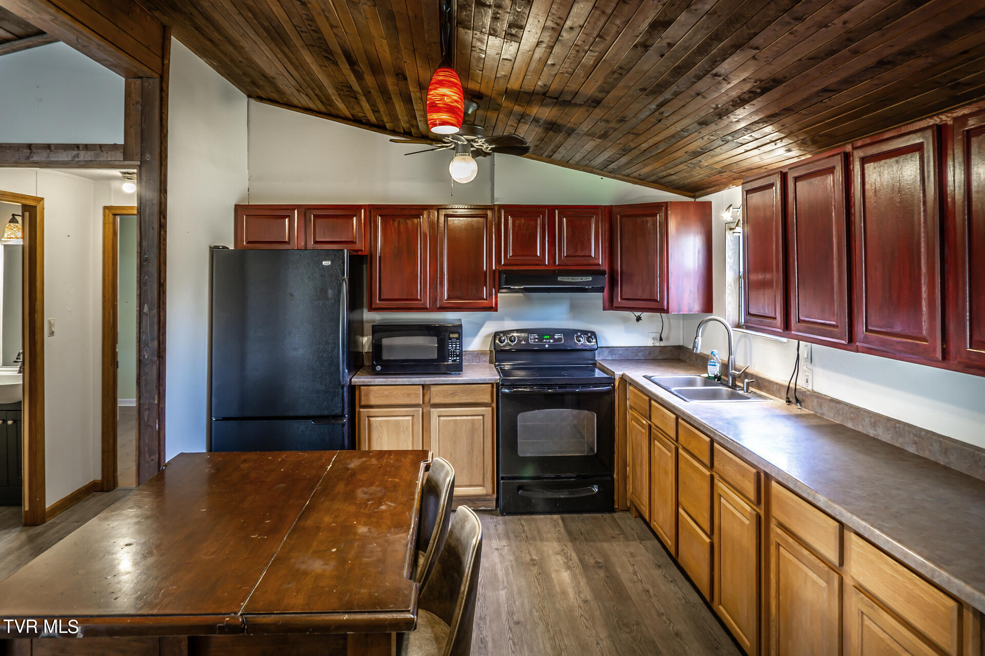 710 Ottway Road Greeneville, TN 37745 - Photo 6 of 56 710OttwayG_012