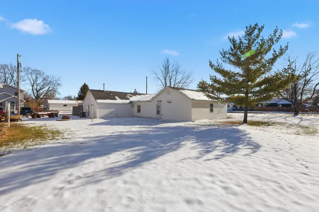 $220,000 | 1000 West Superior Street, Ottawa, IL 61350