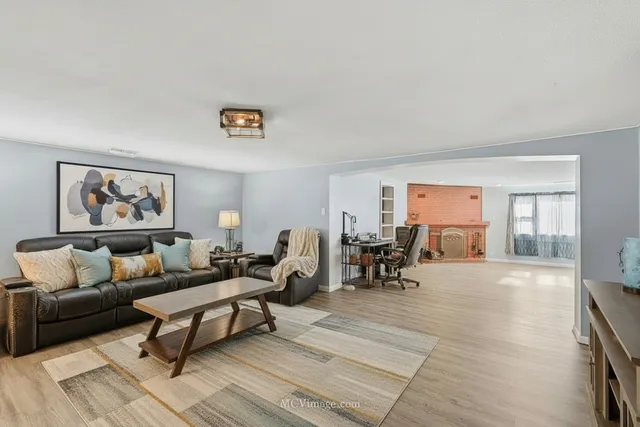 $220,000 | 1000 West Superior Street, Ottawa, IL 61350