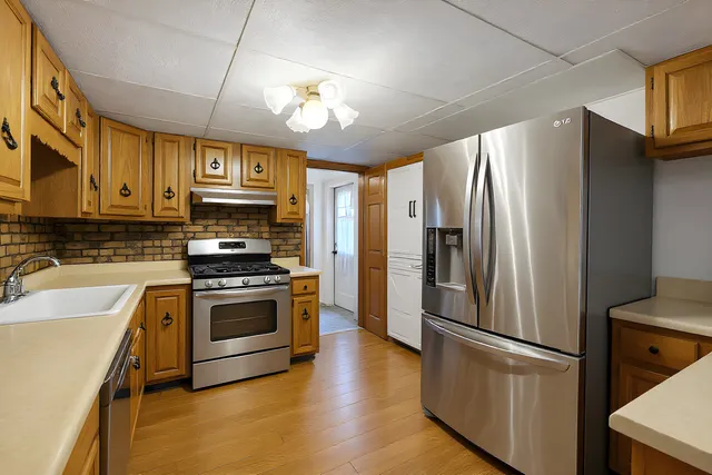 $220,000 | 1000 West Superior Street, Ottawa, IL 61350