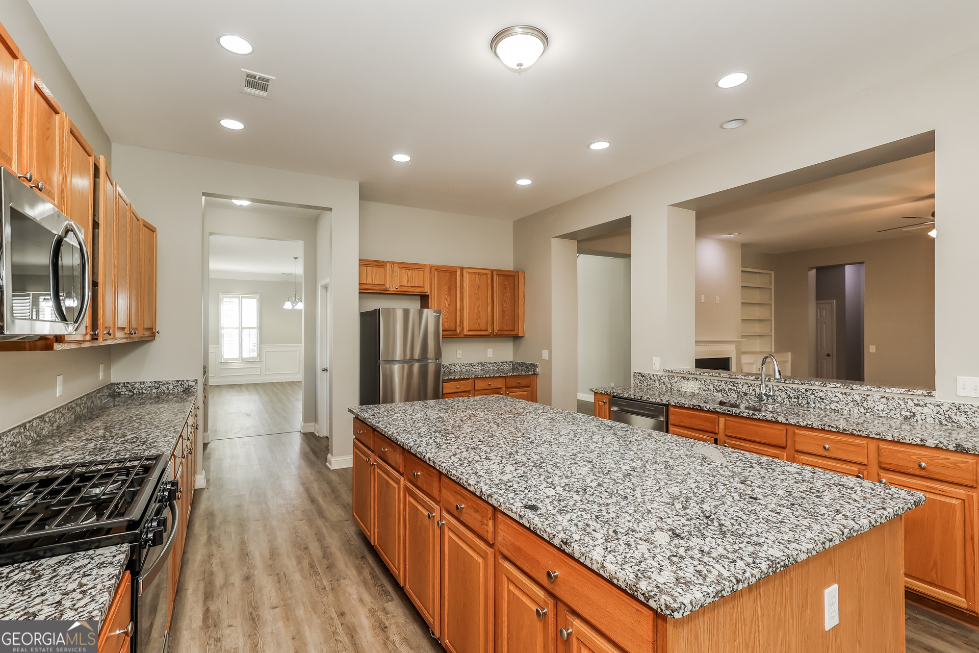 7461 Mistydawn Drive Fairburn, GA 30213 - Photo 8 of 22