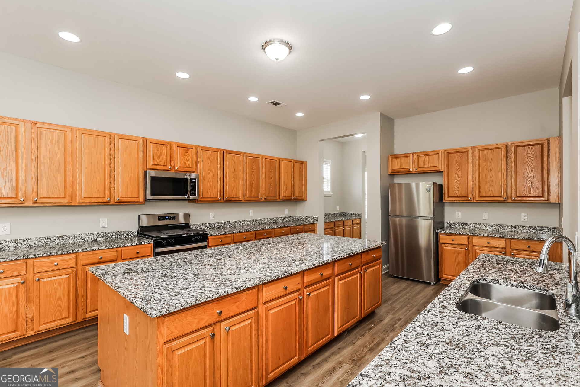 7461 Mistydawn Drive Fairburn, GA 30213 - Photo 9 of 22