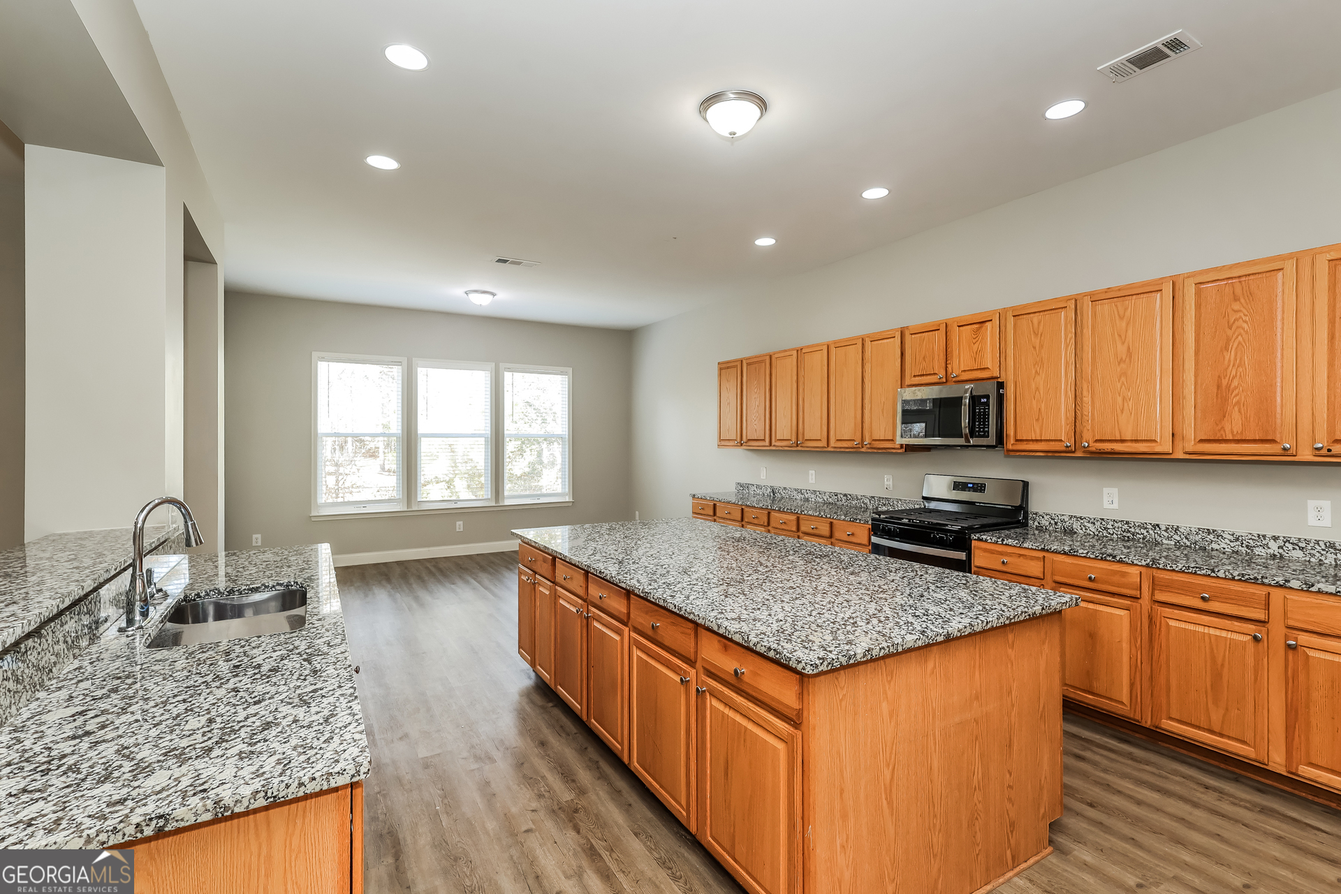7461 Mistydawn Drive Fairburn, GA 30213 - Photo 10 of 22