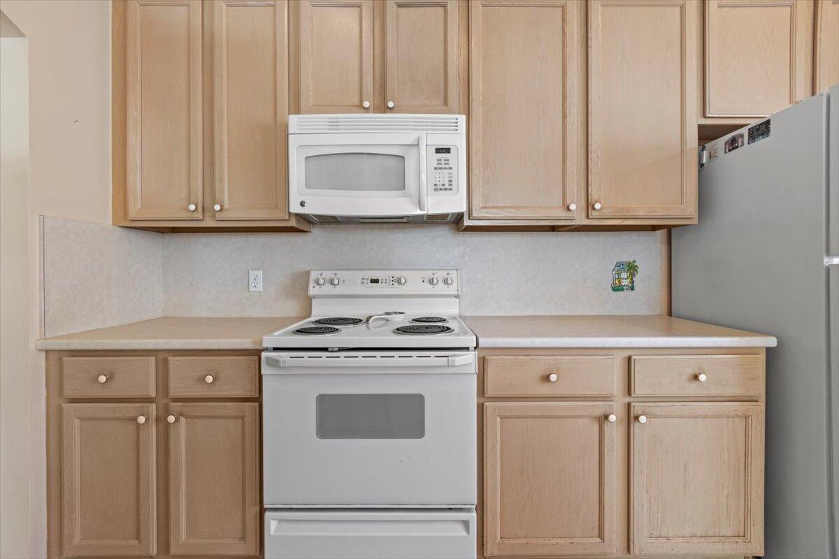 3320 Fairway Oaks Trail Stuart, FL 34997 - Photo 44 of 67 39-GG3A1128