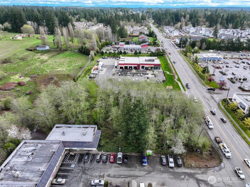 000 Southeast Sedgwick Road Port Orchard, WA 98366 - Photo 7 of 12 Gallery Image 7
