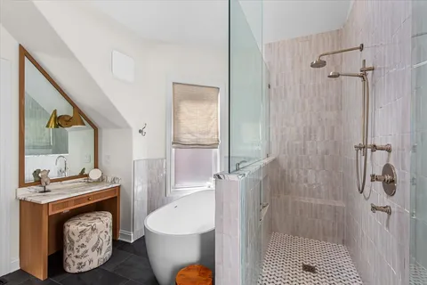 $1,349,000 | 1819 North Whipple Street, Chicago, IL 60647