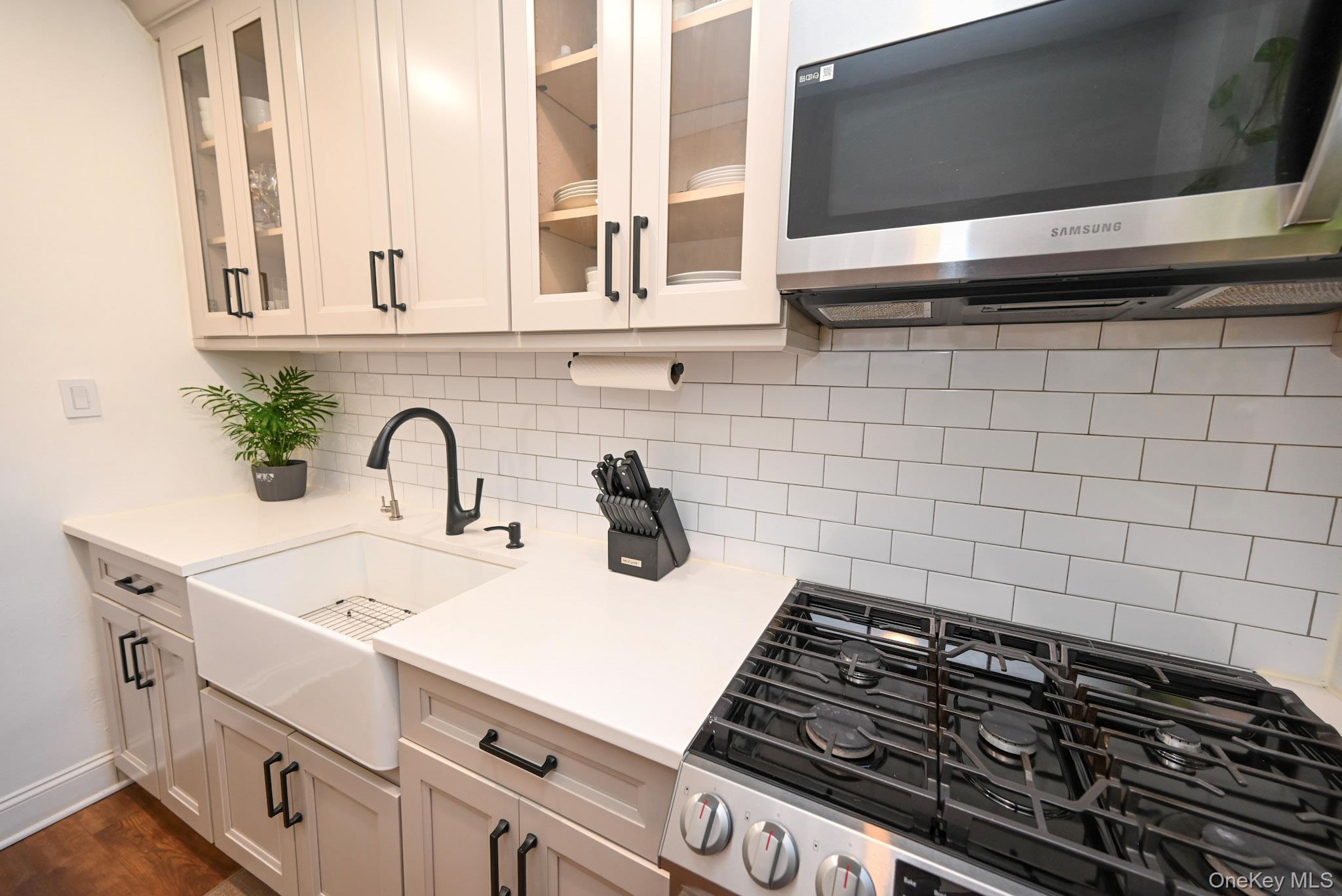 112-25 34th Avenue, Unit 3A Queens, NY 11368 - Photo 19 of 31