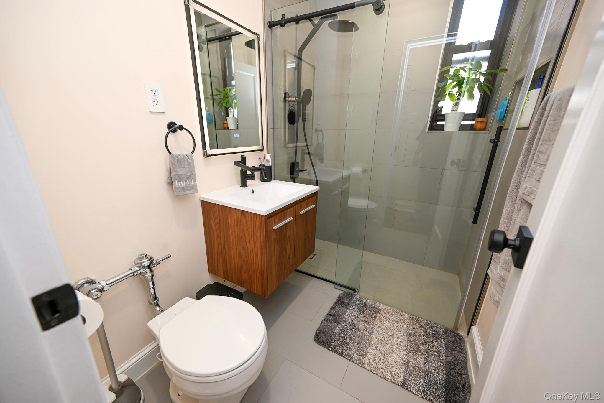 112-25 34th Avenue, Unit 3A Queens, NY 11368 - Photo 23 of 31