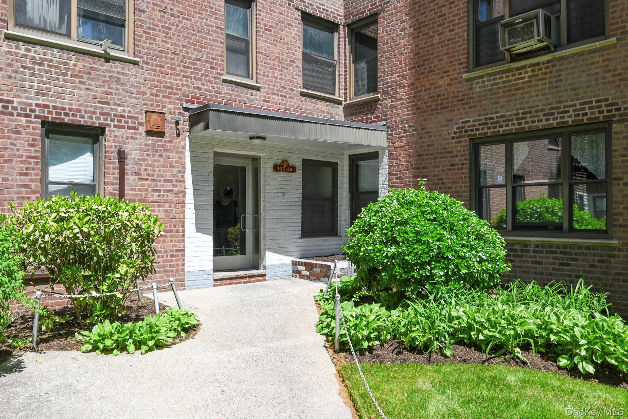 112-25 34th Avenue, Unit 3A Queens, NY 11368 - Photo 3 of 31