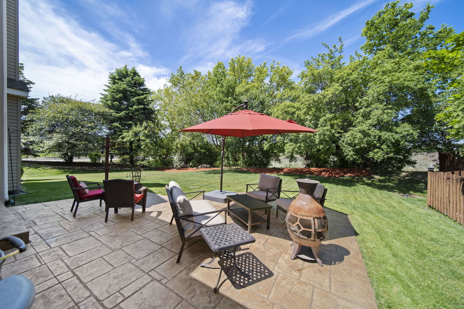 2254 Barrett Drive Algonquin, IL 60102 - Photo 42 of 49 a view of a patio with furniture and garden