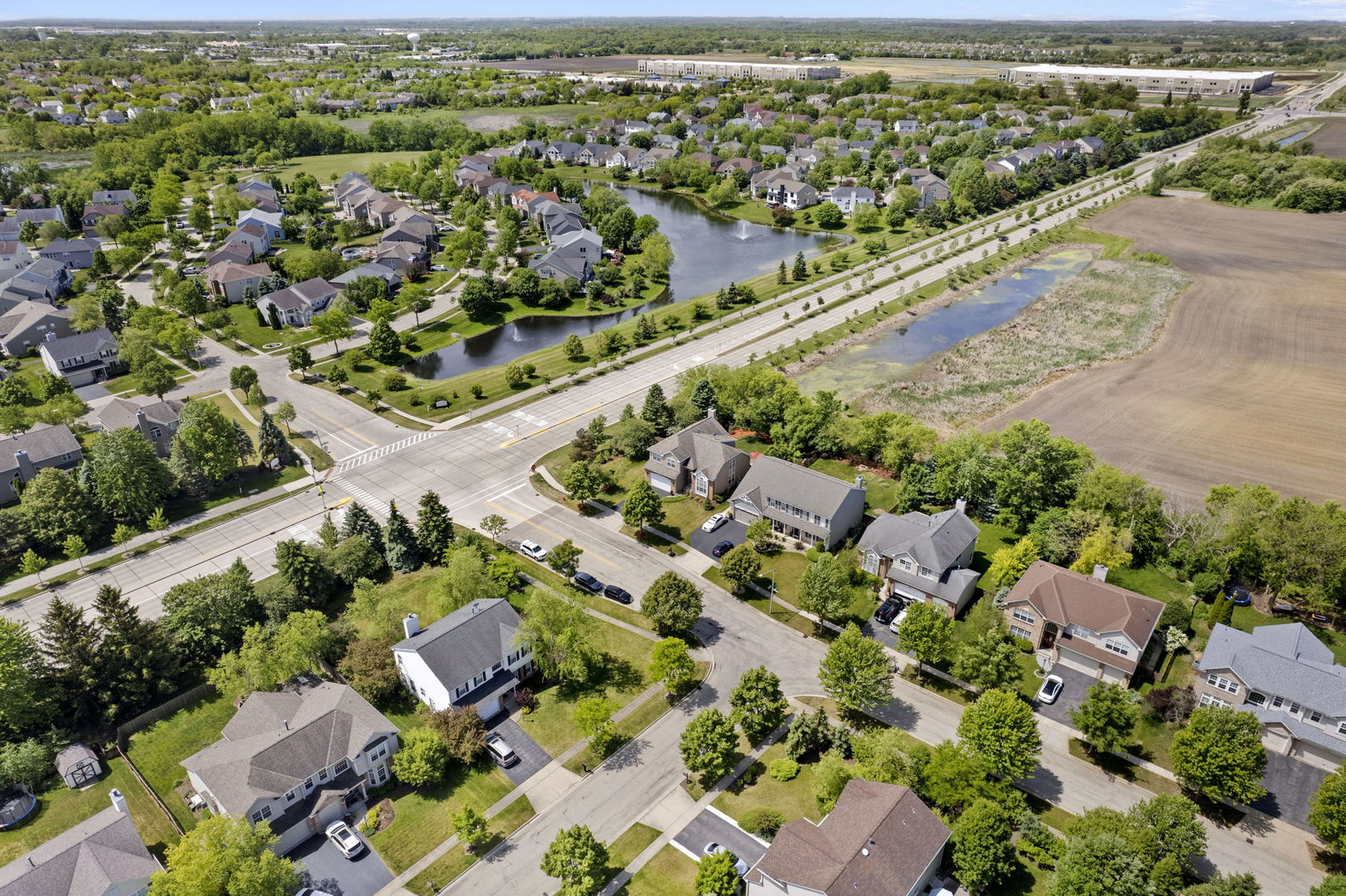 2254 Barrett Drive Algonquin, IL 60102 - Photo 47 of 49 a view of a city