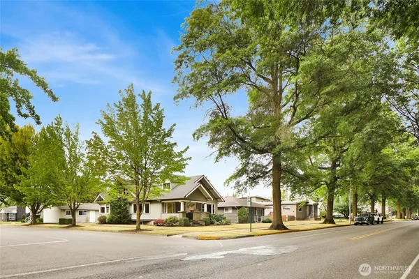 $679,000 | 1218 Front Street, Lynden, WA 98264