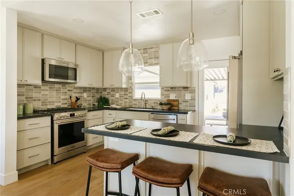$1,179,000 | 5837 East Gossamer Street, Long Beach, CA 90808