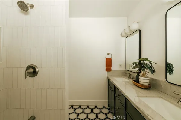$1,179,000 | 5837 East Gossamer Street, Long Beach, CA 90808