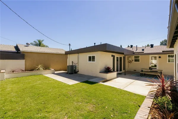 $1,179,000 | 5837 East Gossamer Street, Long Beach, CA 90808