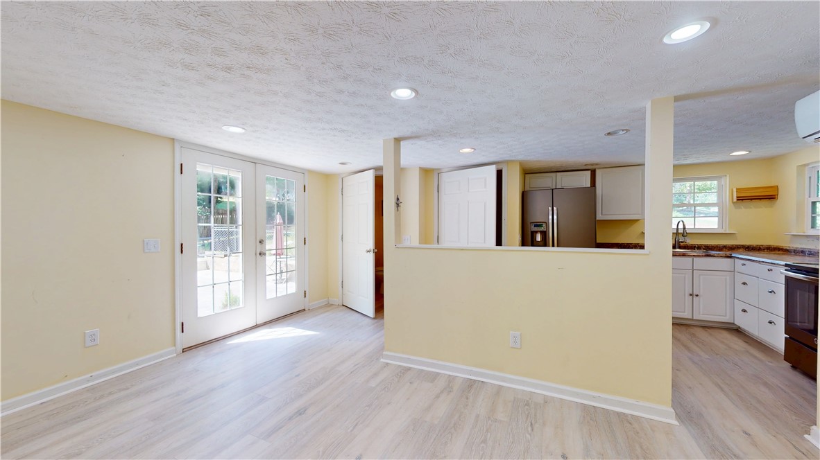 100 Shady Lane Seneca, SC 29678 - Photo 32 of 39 Gallery Image 32