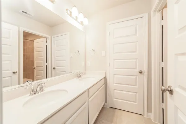 $3,000 | 11419 Glenwick Haven Drive, Richmond, TX 77406