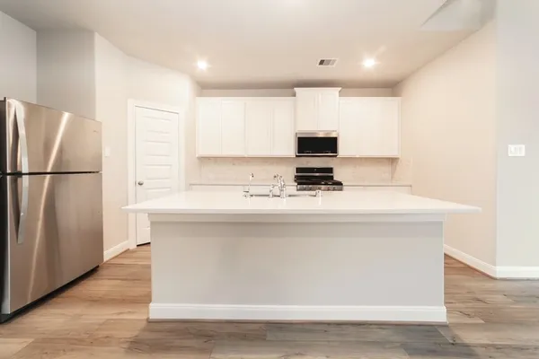 $3,000 | 11419 Glenwick Haven Drive, Richmond, TX 77406