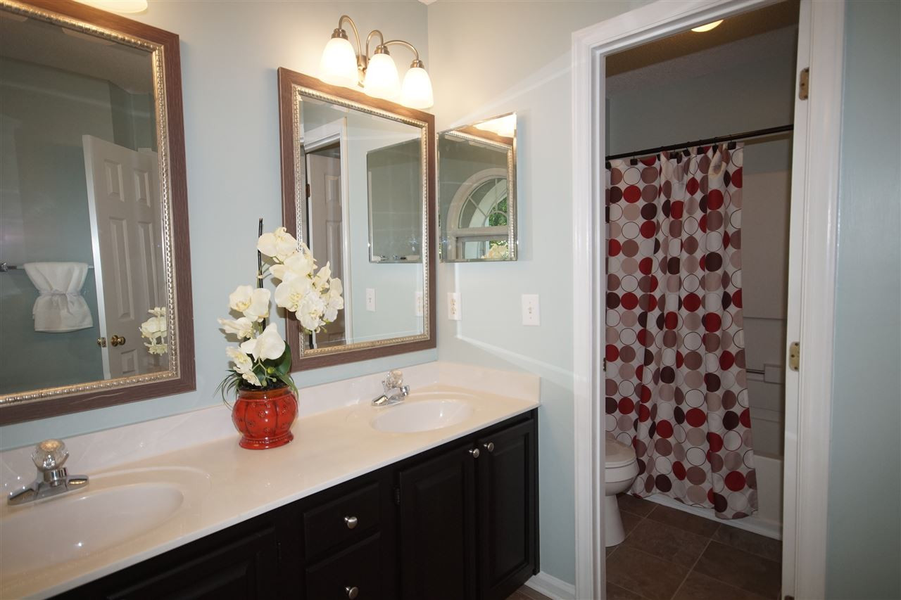 5220 Lovell Court Raleigh, NC 27613 - Photo 8 of 9 Photo 8