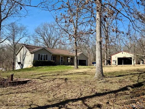 $445,000 | 719 White Dogwood Court, St. Clair, MO 63077