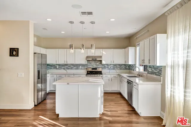 $4,995 | 12440 La Cresta Way, Sylmar, CA 91342