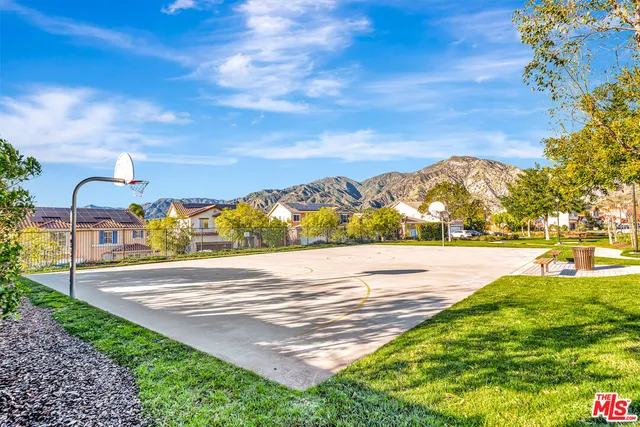 $4,995 | 12440 La Cresta Way, Sylmar, CA 91342