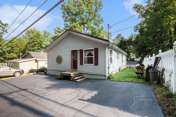 $289,900 | 6859 Paradise Park, Saranac, MI 48881