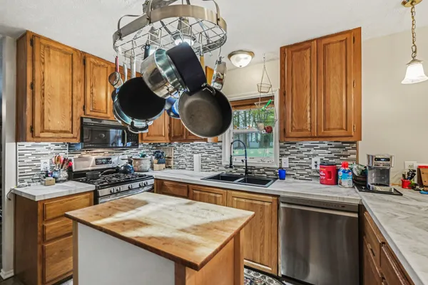 $289,900 | 6859 Paradise Park, Saranac, MI 48881
