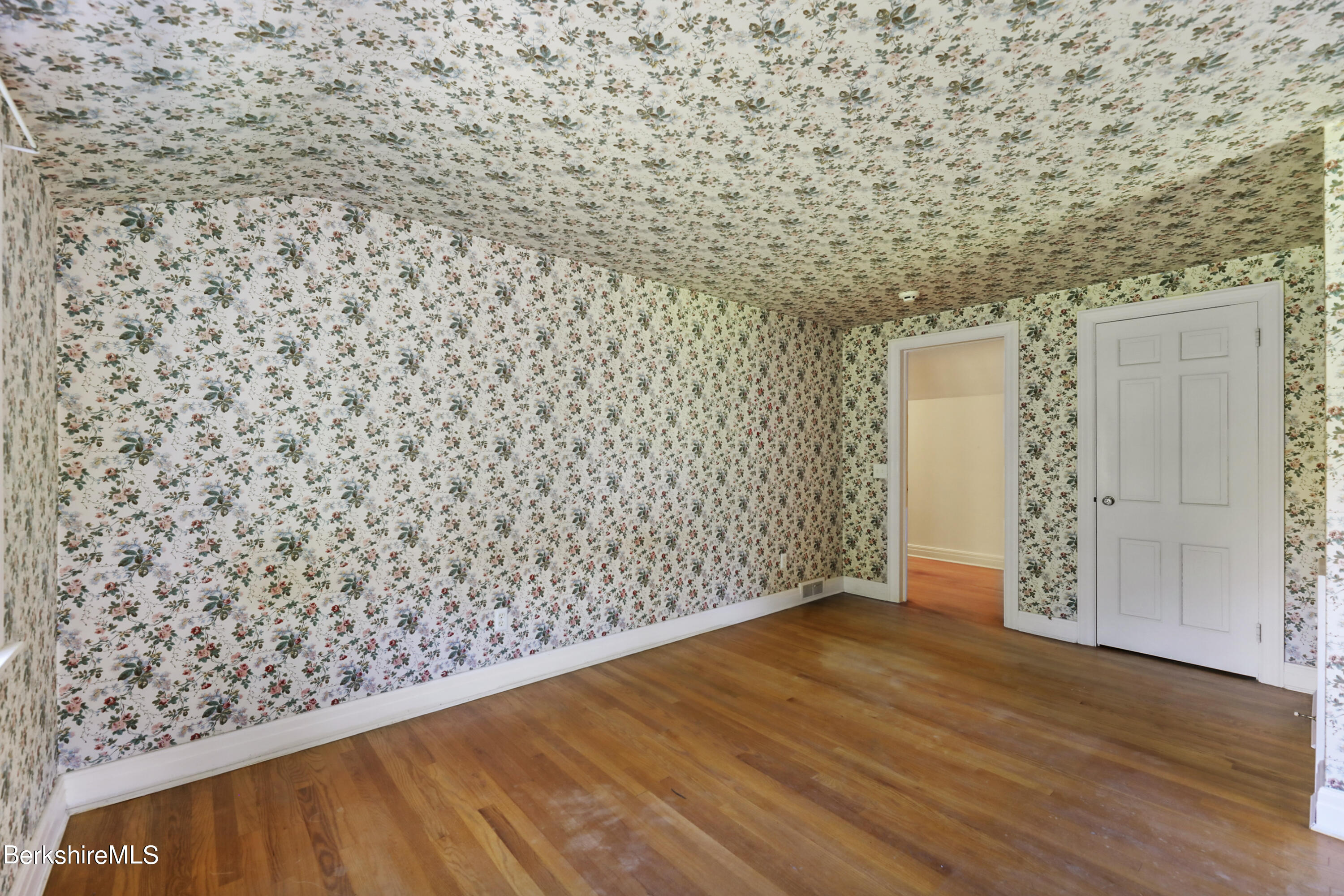 295 Holmes Road Pittsfield, MA 01201 - Photo 29 of 50 Second Floor Bedroom (8)