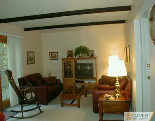 296 Dunhams Corner Road East Brunswick, NJ 08816 - Photo 2 of 8 Gallery Image 2