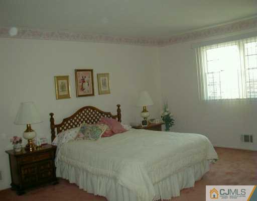 296 Dunhams Corner Road East Brunswick, NJ 08816 - Photo 7 of 8 Gallery Image 7