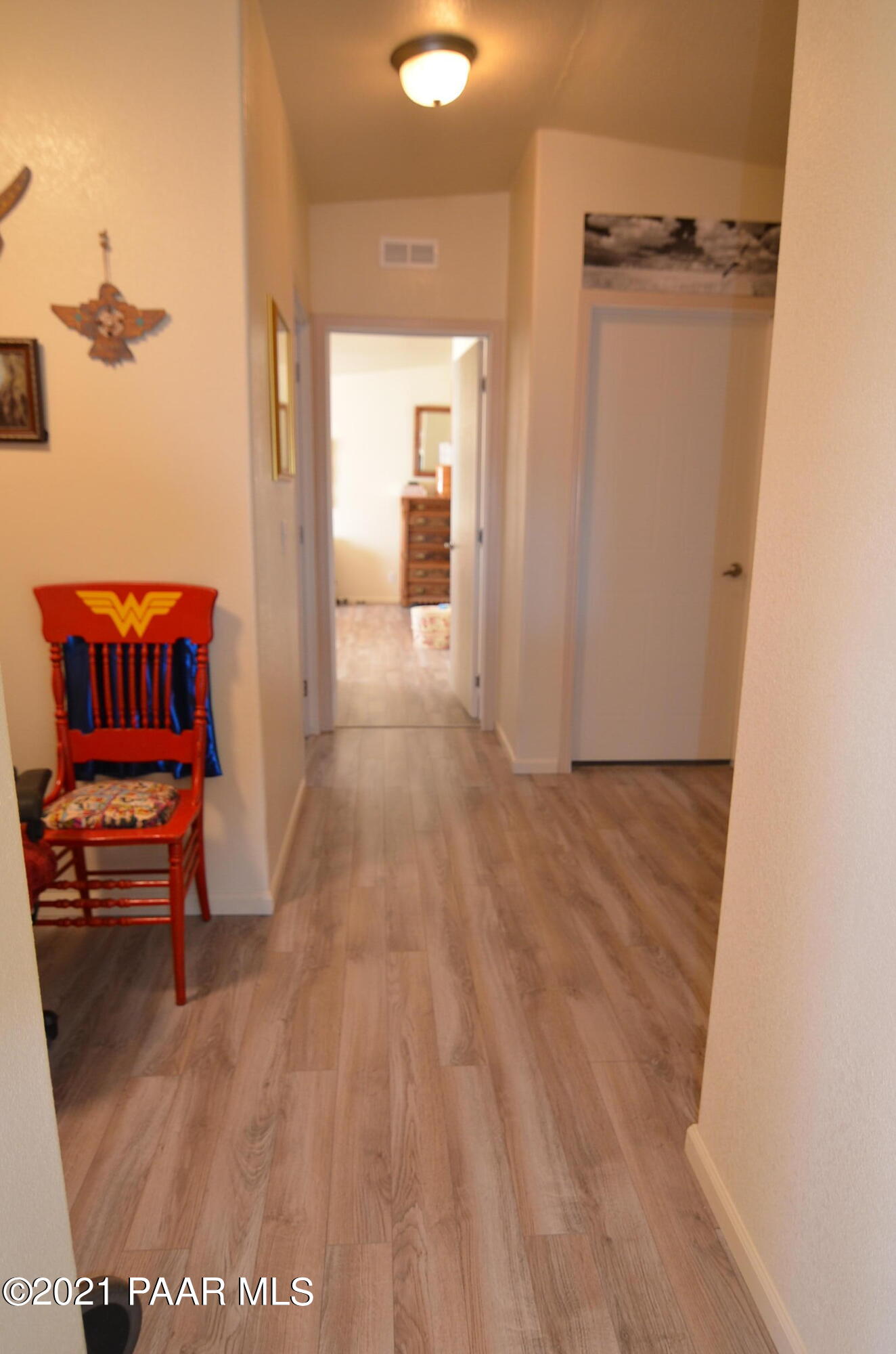 1400 Kings Court Road Paulden, AZ 86334 - Photo 42 of 48 hallway